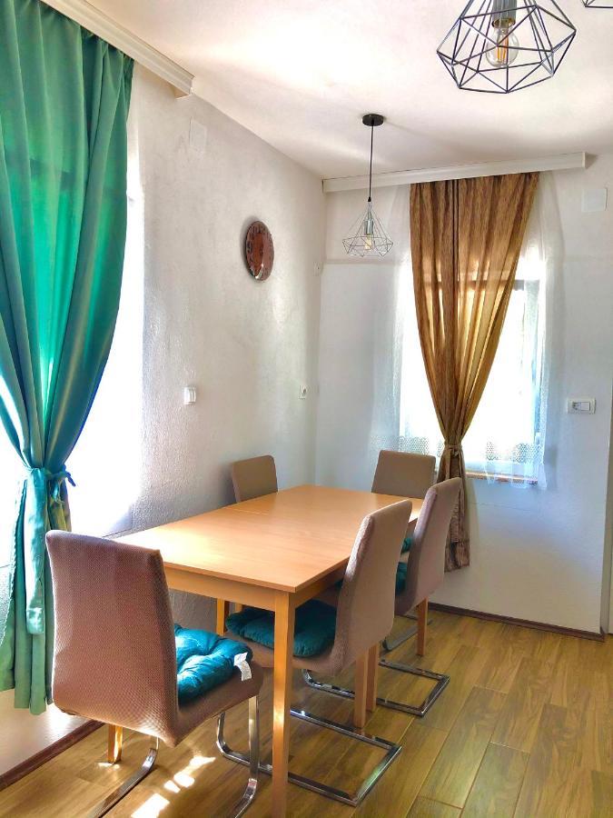 Licko Petrovo Selo Guesthouse D&D מראה חיצוני תמונה